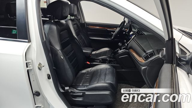 Honda CR-V 2019 — photo 16