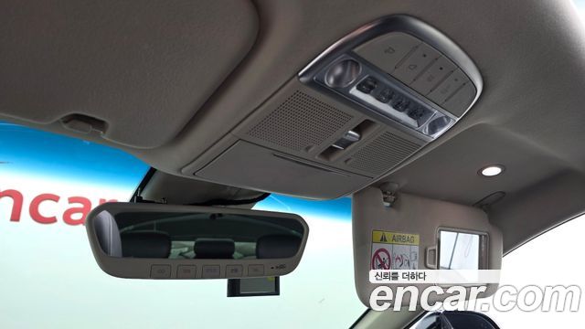 Genesis G90 2021 — photo 31