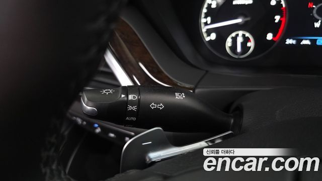 Genesis G90 2021 — photo 33
