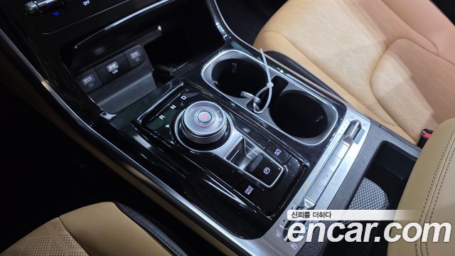 Kia Canival 2023 — photo 12