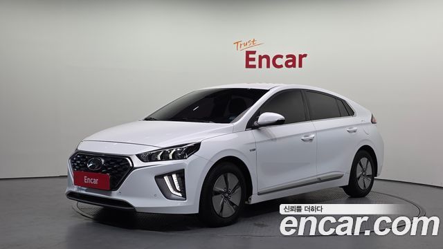 Hyundai Ioniq 2020 — photo 1