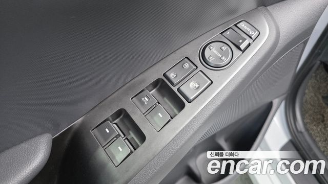Hyundai Ioniq 2020 — photo 12