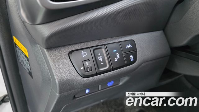 Hyundai Ioniq 2020 — photo 13