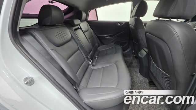 Hyundai Ioniq 2020 — photo 19
