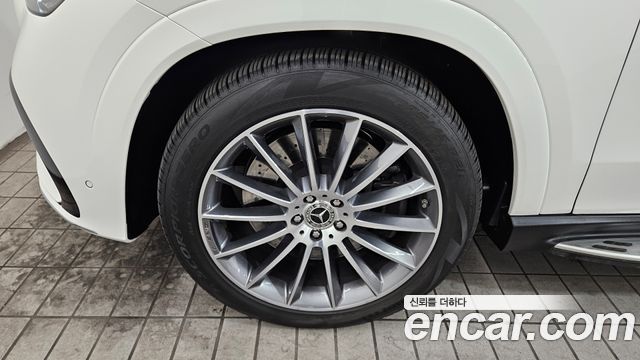 Mercedes-Benz GLE-Class 2025 — photo 5