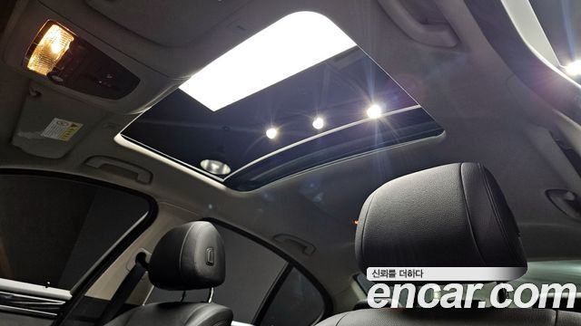 BMW 5-Series 2016 — photo 19
