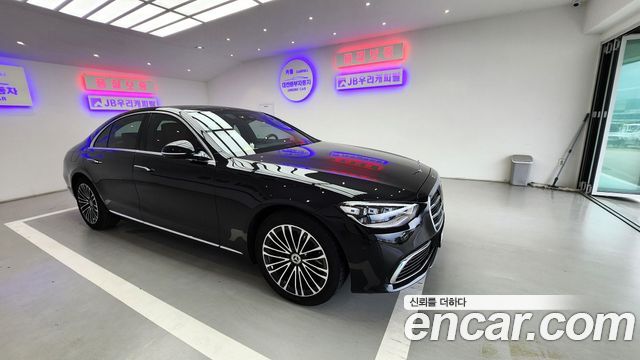 Mercedes-Benz S-Class 2021 — photo 8