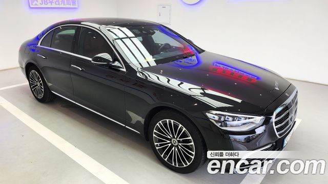 Mercedes-Benz S-Class 2021 — photo 10