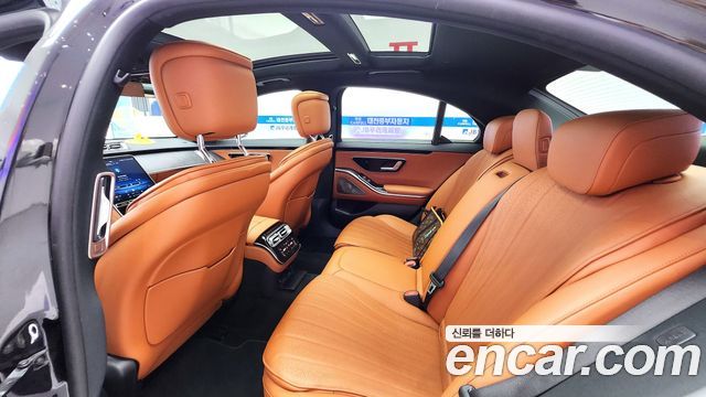 Mercedes-Benz S-Class 2021 — photo 16