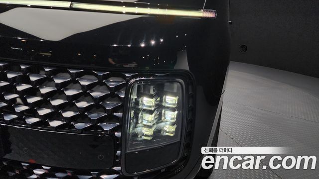 Hyundai Staria 2023 — photo 8