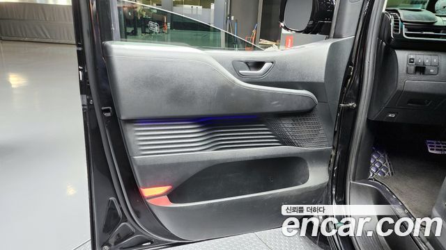 Hyundai Staria 2023 — photo 14