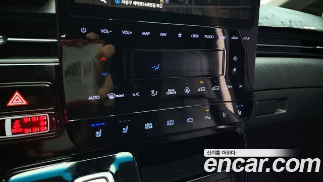 Hyundai Staria 2023 — photo 32