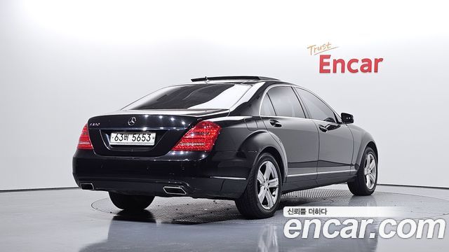 Mercedes-Benz S-Class 2010 — photo 2
