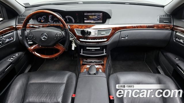 Mercedes-Benz S-Class 2010 — photo 7
