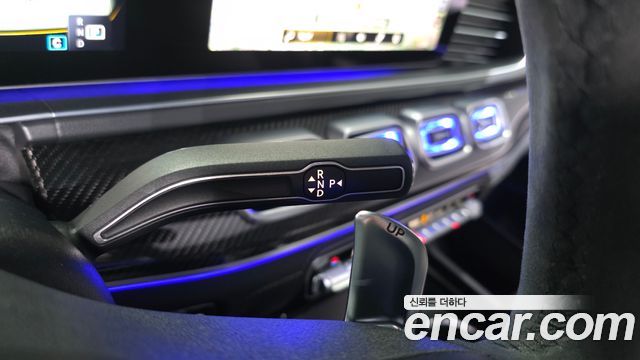 Mercedes-Benz GLE-Class 2022 — photo 12