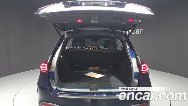 Mercedes-Benz GLE-Class 2022 — photo 26