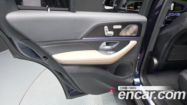 Mercedes-Benz GLE-Class 2022 — photo 15