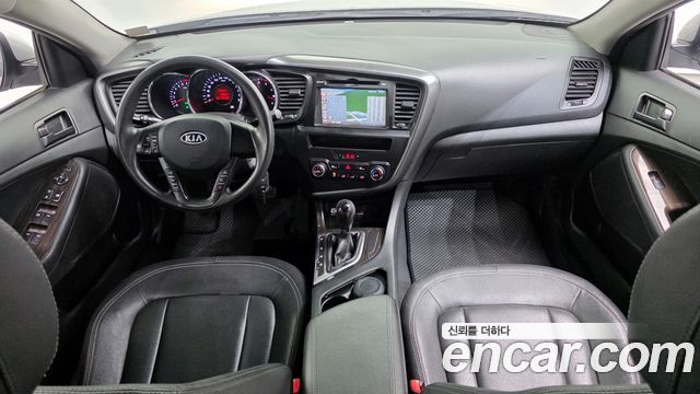 Kia K5 2011 — photo 10