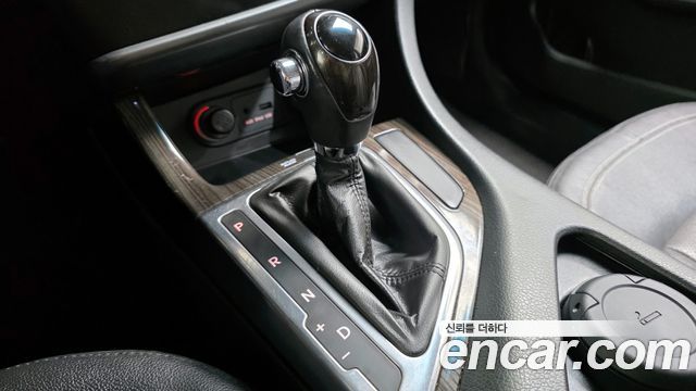 Kia K5 2011 — photo 12