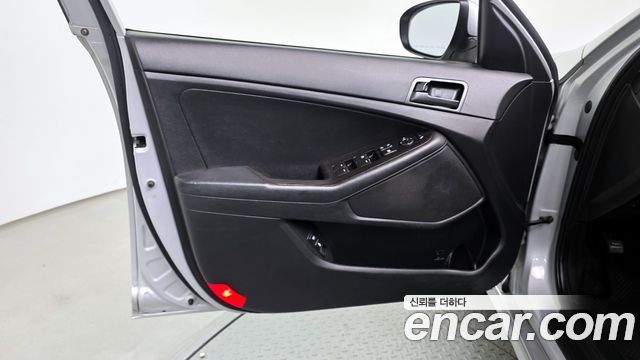 Kia K5 2011 — photo 14