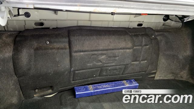 Kia K5 2011 — photo 16