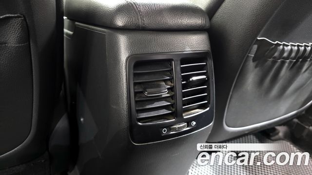 Kia K5 2011 — photo 29