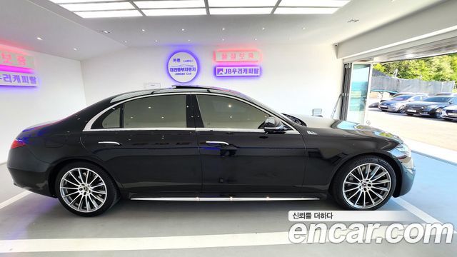 Mercedes-Benz S-Class 2021 — photo 8
