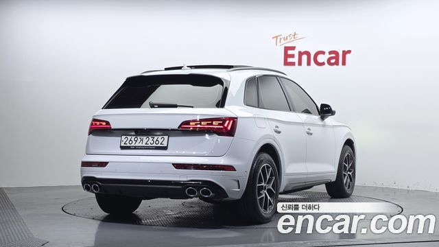 Audi SQ5 2021 — photo 2