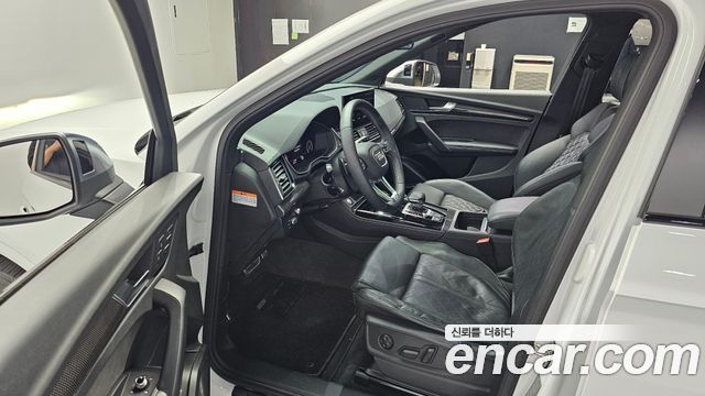 Audi SQ5 2021 — photo 13