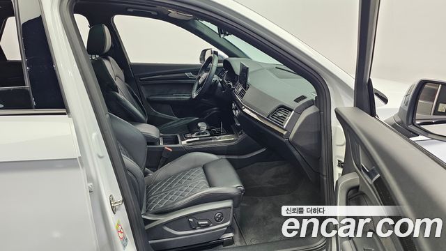 Audi SQ5 2021 — photo 17