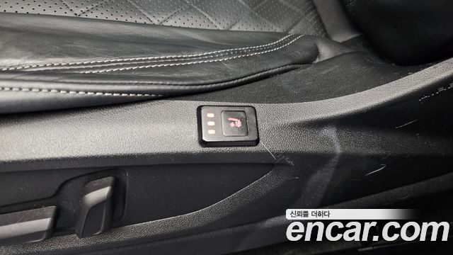 Audi SQ5 2021 — photo 36