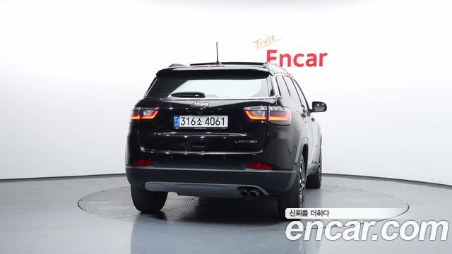 Jeep Compass 2022 — photo 4