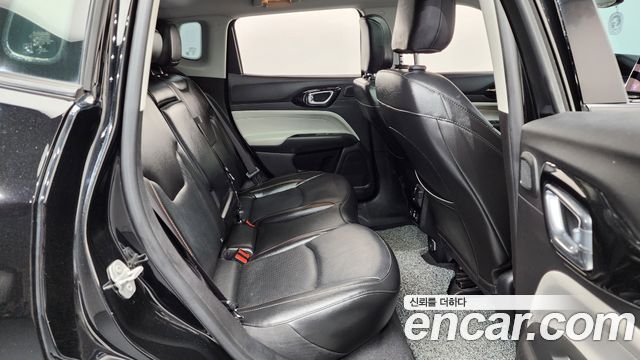 Jeep Compass 2022 — photo 17