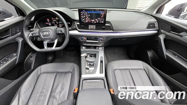 Audi Q5 2023 — photo 10