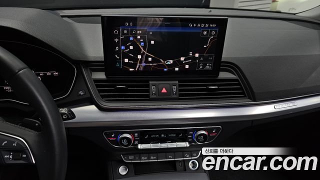 Audi Q5 2023 — photo 19
