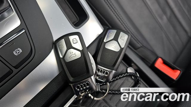 Audi Q5 2023 — photo 26