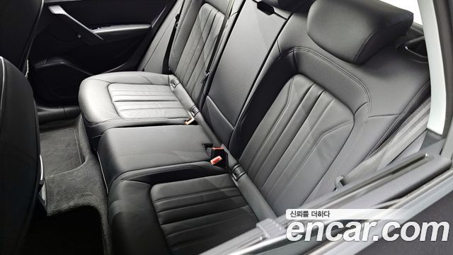 Audi Q5 2023 — photo 34