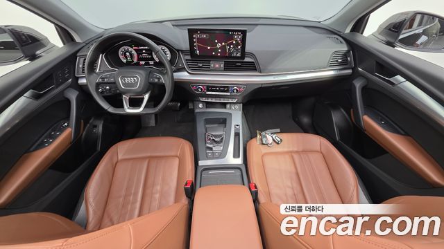 Audi Q5 2023 — photo 10