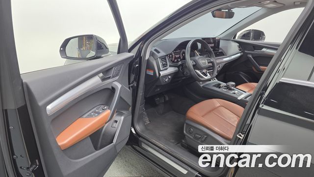 Audi Q5 2023 — photo 13