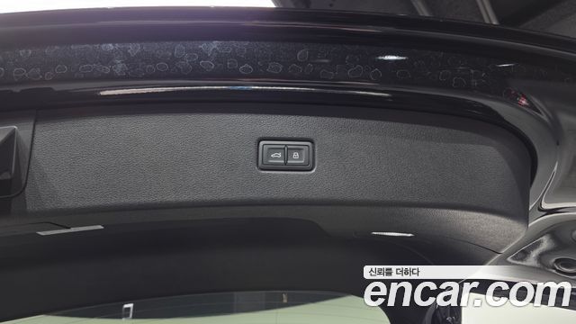 Audi Q5 2023 — photo 24