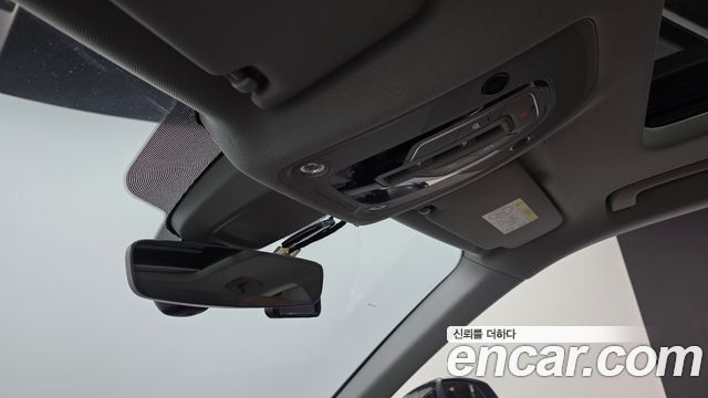 Audi Q5 2023 — photo 27