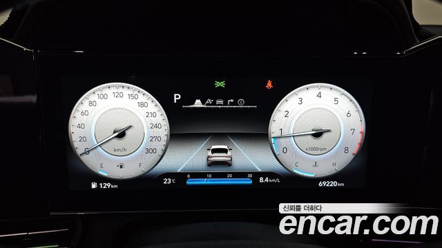 Hyundai AVANTE 2022 — photo 11