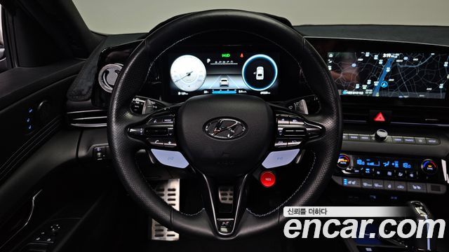 Hyundai AVANTE 2022 — photo 18