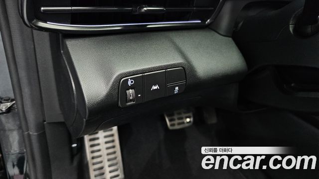 Hyundai AVANTE 2022 — photo 27