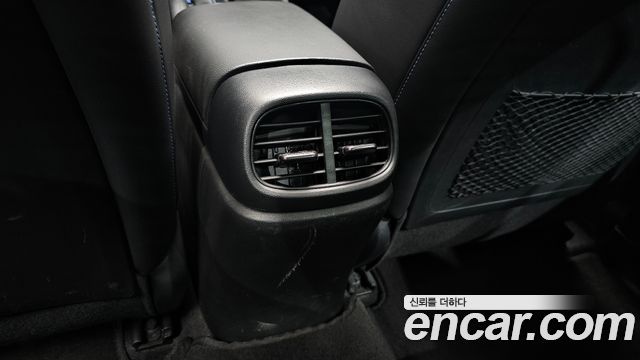 Hyundai AVANTE 2022 — photo 31