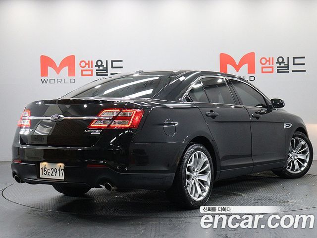 Ford Taurus 2013 — photo 4