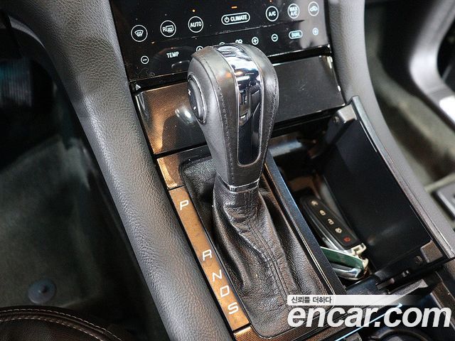 Ford Taurus 2013 — photo 9