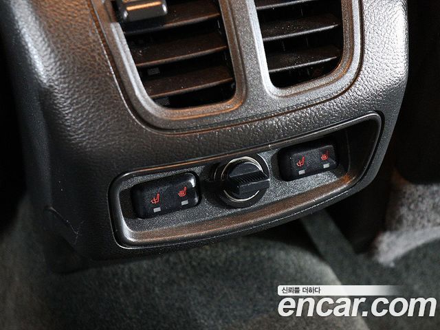 Ford Taurus 2016 — photo 15