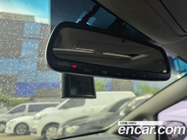 Kia K3 2015 — photo 16