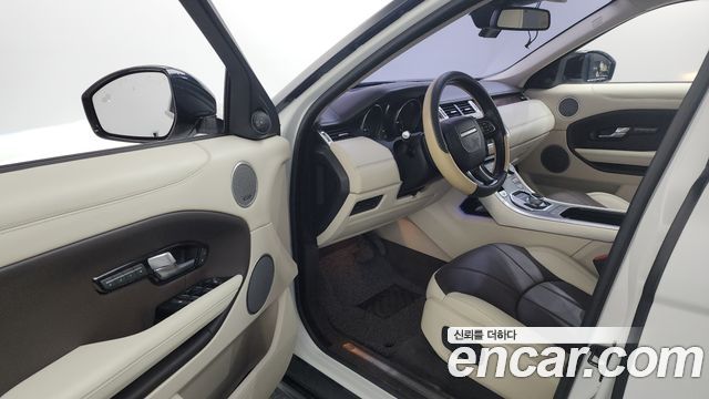 Land Rover Range Rover Evoque 2016 — photo 10